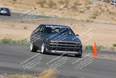 media/Oct-01-2022-Team Topak Racing (Sat) [[f860fb51be]]/2-Inter Low 2/session 2 turn 11/